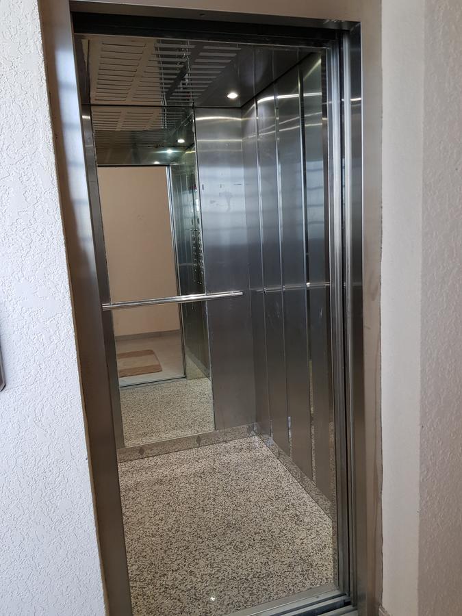 Apartament Gia Batumi Eksteriør bilde